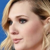 Abigail Breslin Meztelen