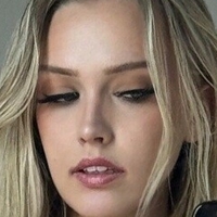 Addison Ivy Meztelen