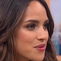 Adria Arjona Meztelen