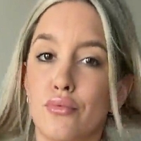 aldigiselle2 Meztelen