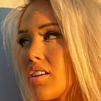 Alexandra Moore Meztelen