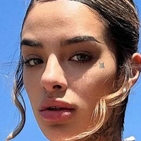 Ambar Luna Meztelen