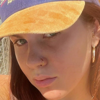 Amelie Bruschi Meztelen