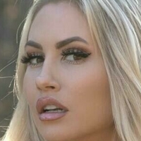 Andrea Ashe Meztelen