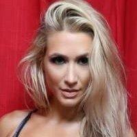 Andrea Lowell Meztelen