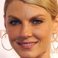Angela Lindvall Meztelen