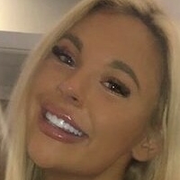 Anna Curley Meztelen