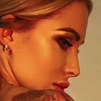 Anna Fox Meztelen