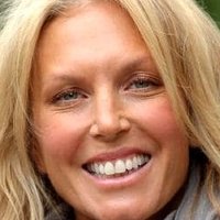 Annalise Braakensiek Meztelen