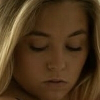 Annehope Meztelen