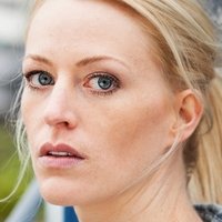 Antje Koch Meztelen