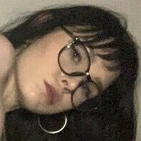 AprilArson Meztelen