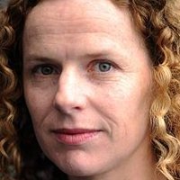 Astrid Adverbe Meztelen