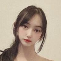 Ayoung Meztelen