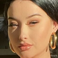 Baddie Madi Meztelen