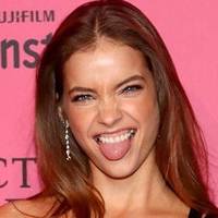 Barbara Palvin Meztelen