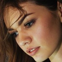 Beate Muska Meztelen