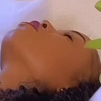 Benevolen.J Meztelen