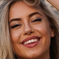 Blanca Friedrich Meztelen