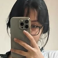 bluntviews_ Meztelen