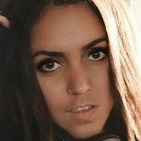 Brenda Ess Meztelen