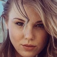 Briana Caitlin Meztelen