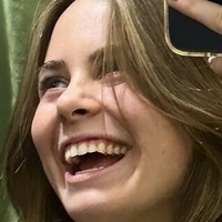Bridget May Meztelen