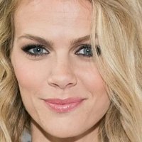 Brooklyn Decker Meztelen