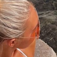 CaitlinJessie Meztelen