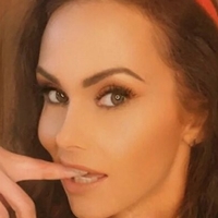 Carly.Mae Meztelen