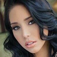 Carolina Petkoff Meztelen