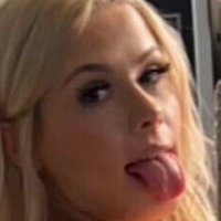 Casey Lewis Meztelen