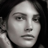 Catherine Mcneil Meztelen