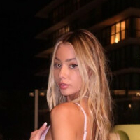 Celeste Bright Meztelen