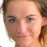 Char Lotte Meztelen