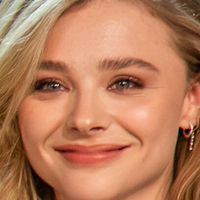 Chloë Moretz Meztelen