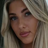 Christine Kratzmann Meztelen