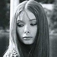 Claire Wilbur Meztelen