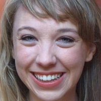 Clare McNulty Meztelen