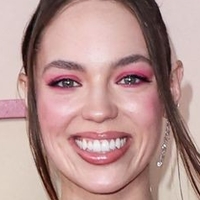 Claudia Sulewski Meztelen