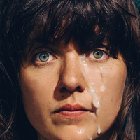 Courtney Barnett Meztelen