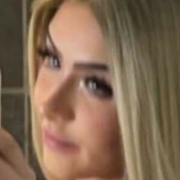 crystalxhub Meztelen