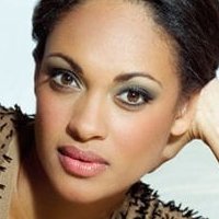 Cynthia Addai-Robinson Meztelen
