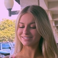 Dijana Monica Meztelen