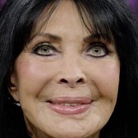 Dunja Rajter Meztelen
