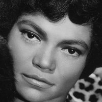 Eartha Kitt Meztelen