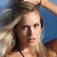 Elena Jole Meztelen