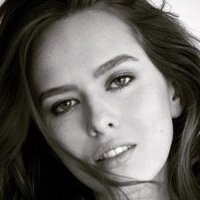 Elizabeth McLaughlin Meztelen