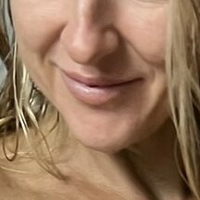 Elle Naked.life Meztelen