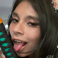 emilipetitefree Meztelen